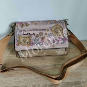 Bandolera con solapa flores marron