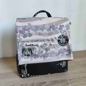 Mochila flores negra